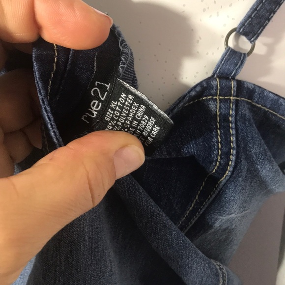 Rue 21. Blouse - Picture 6 of 6